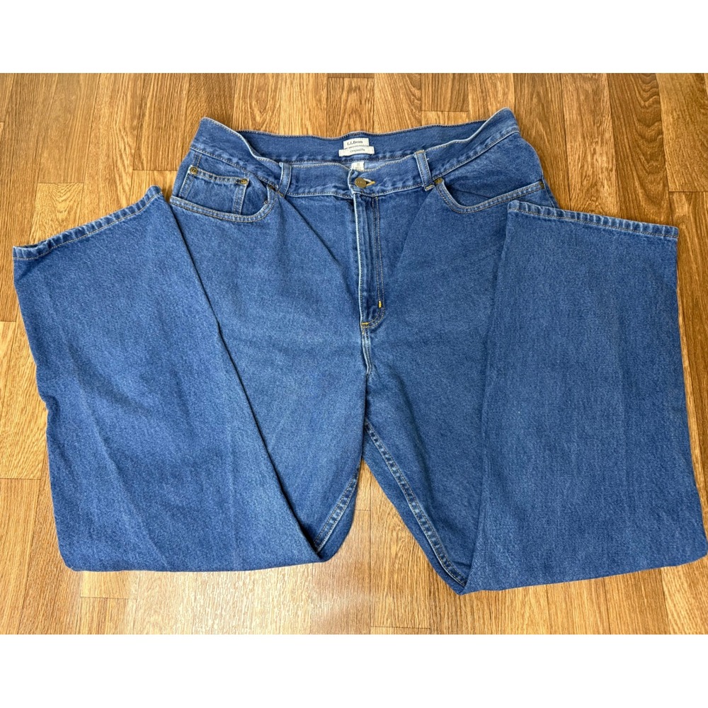 LL Bean Original Fit Blue Jeans Mens 18 Regular Straight Leg 100%‎ Cotton Denim